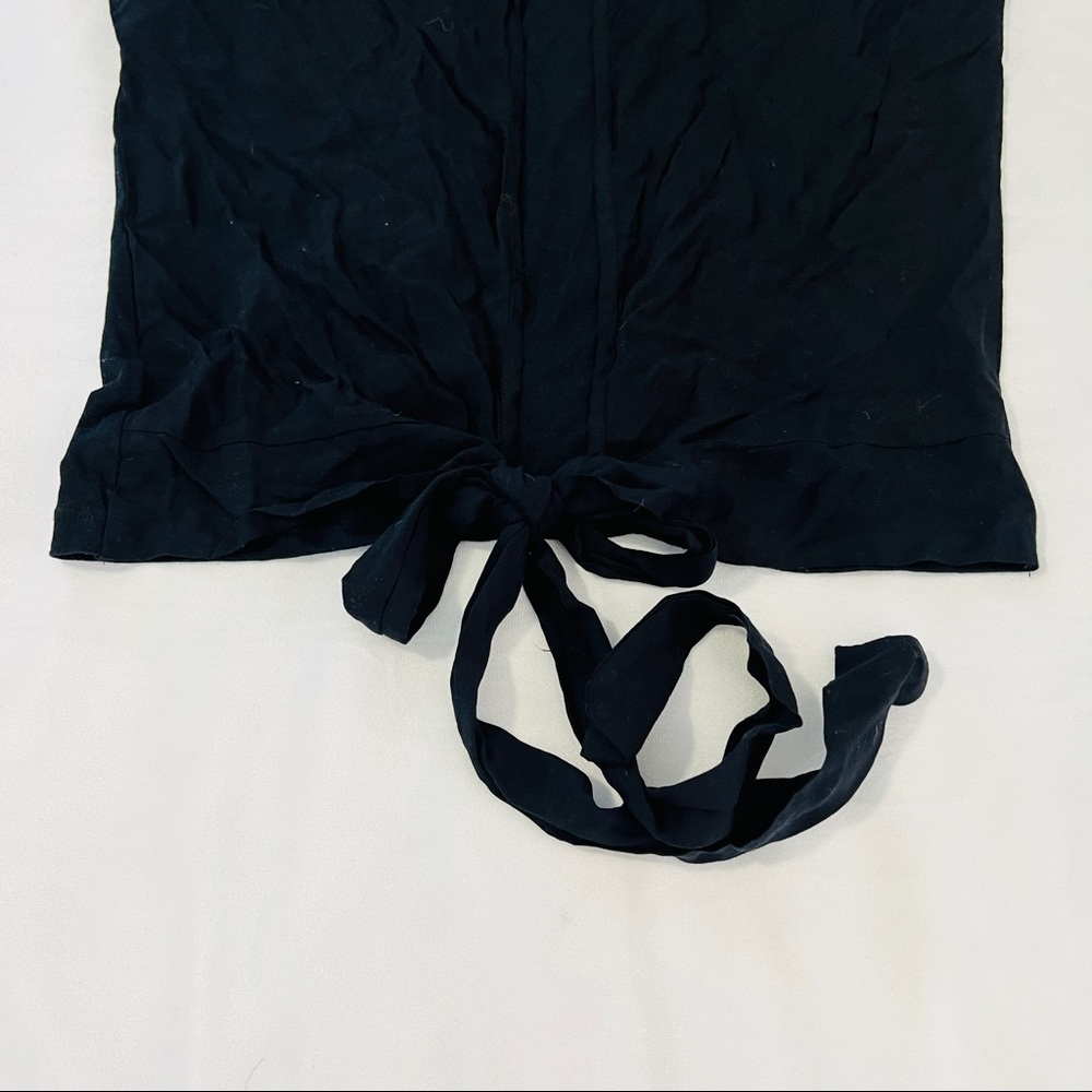 Open back tie back basic top - Picture 3 of 5